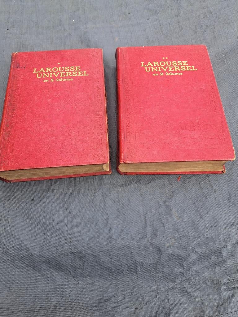 Vintage Larouse Universal 1922 (2 volumes), Enlèvement ou Envoi