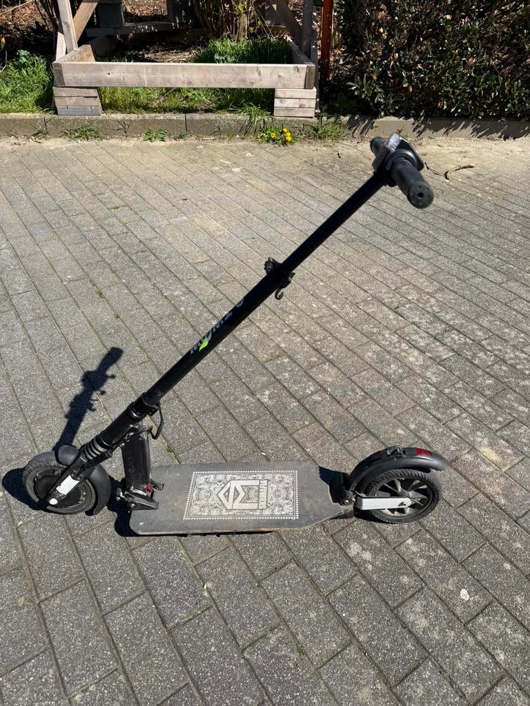 Etwow Monster (c’est celle qui va fort), Vélos & Vélomoteurs, Enlèvement ou Envoi, Utilisé, Step électrique (E-scooter)