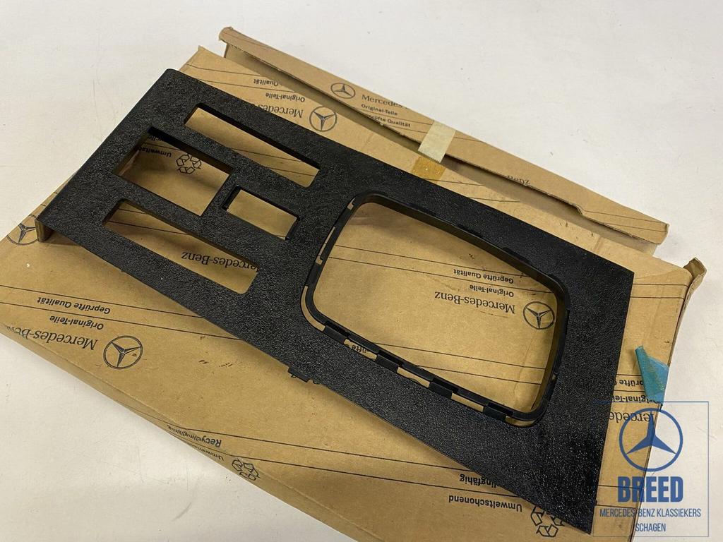 NOS afdekking middenconsole voor Mercedes-Benz W123, Auto-onderdelen, Interieur en Bekleding, -, Nieuw, Ophalen of Verzenden, -