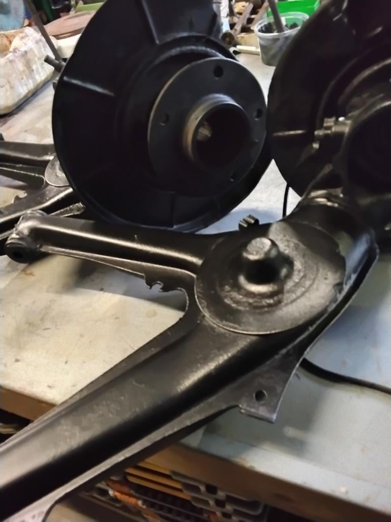 2 triangles BMW E36 COMPACT 318TI a disques, Ophalen of Verzenden, BMW