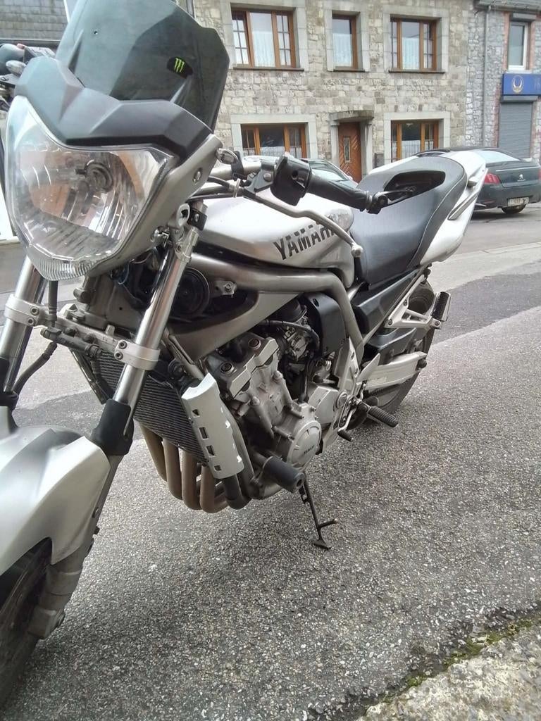 Yamaha fazer 1000cc année 2002, Motoren, Motoren | Yamaha, Particulier