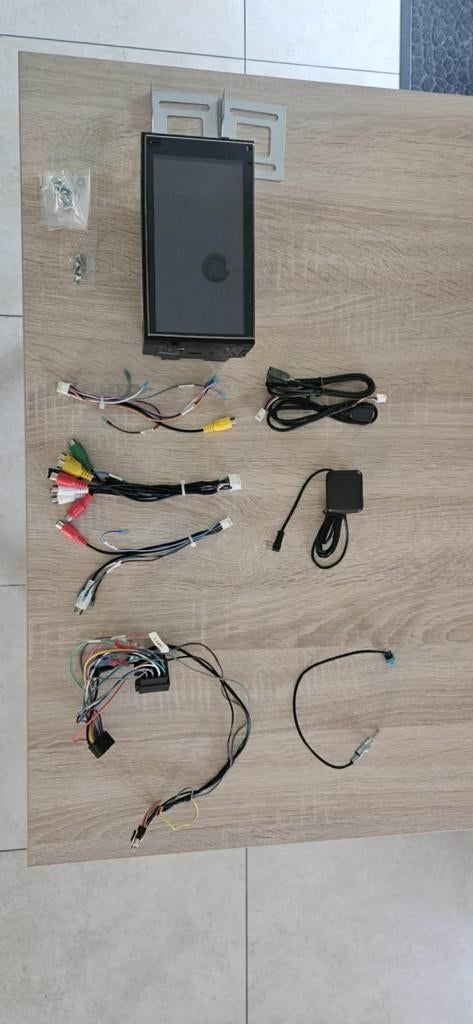 Radio tactile GPS intégrée, Enlèvement ou Envoi, Neuf