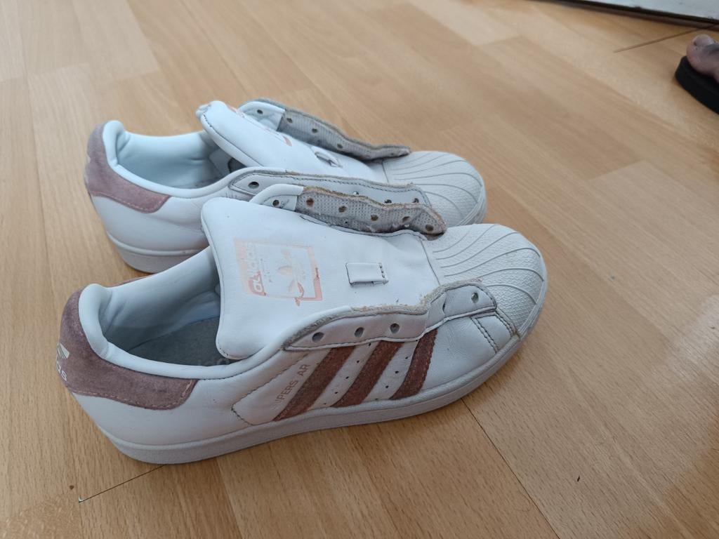 Adidas Originals Superstar - wit en roze,, Kleding | Dames, Schoenen, Adidas, Wit, Dansschoenen, Ophalen of Verzenden