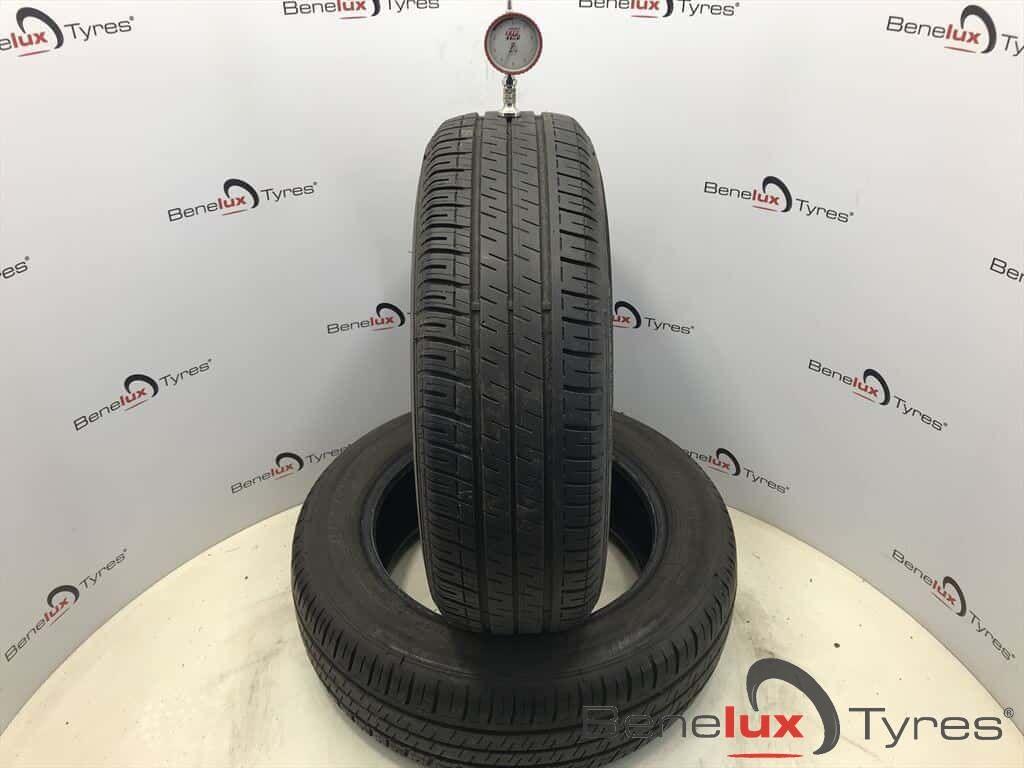 2 of 4 175/65R15 84T Dunlop SP 175/65 R15 175/65/15 1756515, Auto-onderdelen, Banden en Velgen, Gebruikt, 15 inch, -, 175 mm