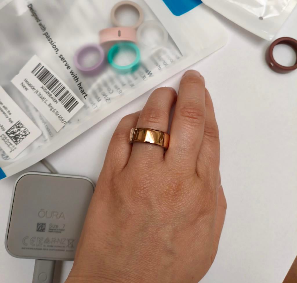 Oura ring gen 4 maat 7 rosé goud, Handtassen en Accessoires, Ringen, Ophalen