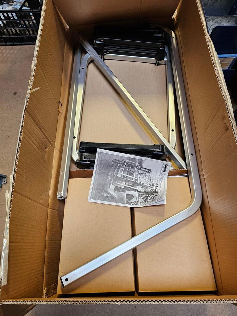 Skidragers of bagagedrager op de achterklep 2 paar ski's Fia, Auto diversen, Dakdragers, -, -, Nieuw, Ophalen of Verzenden