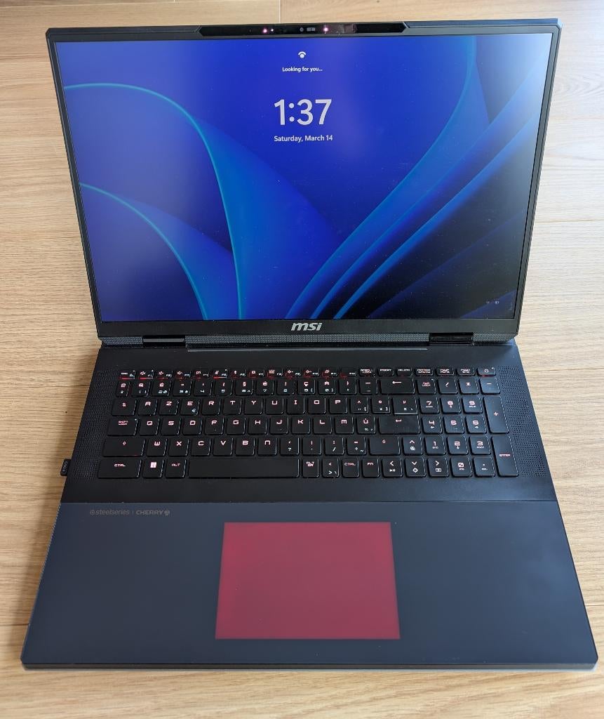 MSI Titan 18HX A14VIG, MSI, Intel Core i9, Comme neuf, 4 Ghz ou plus