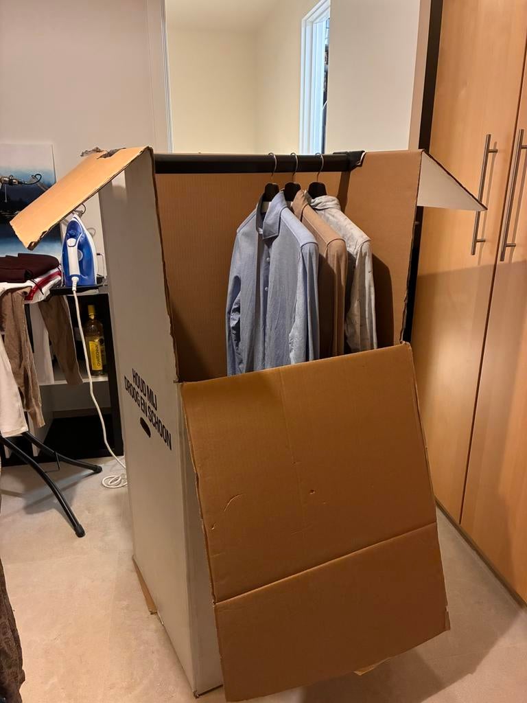 Gardarobedozen, Doe-het-zelf en Bouw, Kratten en Dozen, Ophalen, Zo goed als nieuw