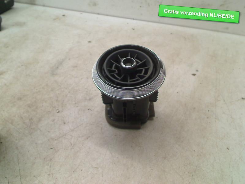 DASHBOARD LUCHTROOSTER Audi A3 Limousine (8VS / 8VM), Auto-onderdelen, Dashboard en Schakelaars, Gebruikt, Dhr. R. de Gouw, Audi