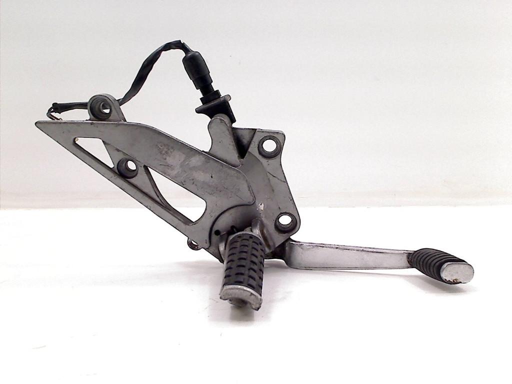 REPOSE PIEDS AVANT DROIT ZZR 250 (ZZR250 ZZ-R250 EX250H, Motos, Pièces | Kawasaki, Utilisé