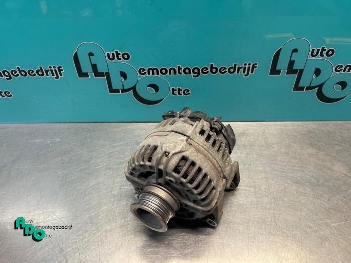 Dynamo van een Opel Astra (Astra H 04-), Gebruikt, -, -, Opel