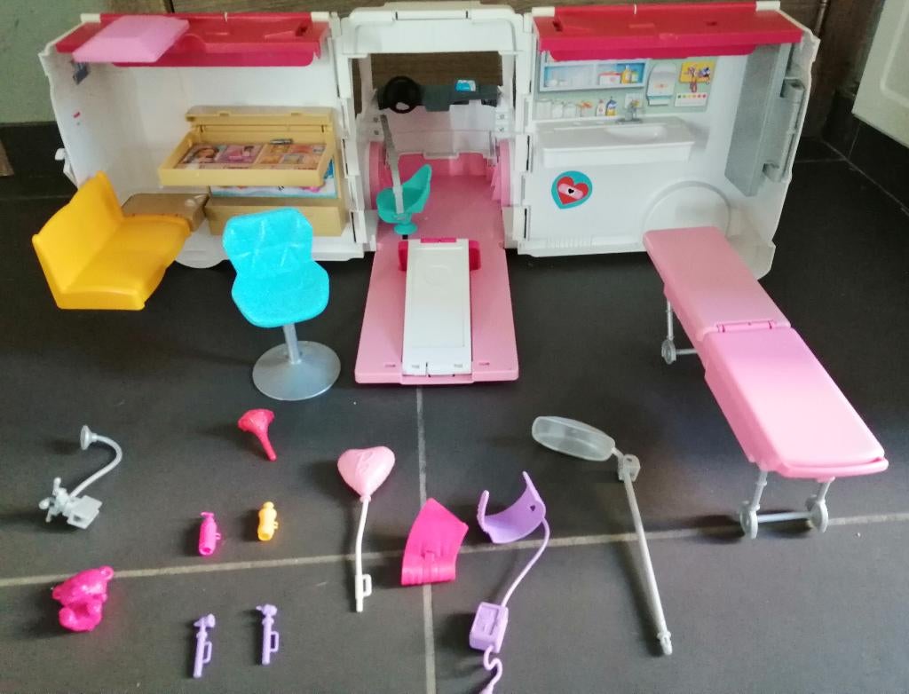 grote ambulance van BARBIE, Ophalen of Verzenden, Zo goed als nieuw
