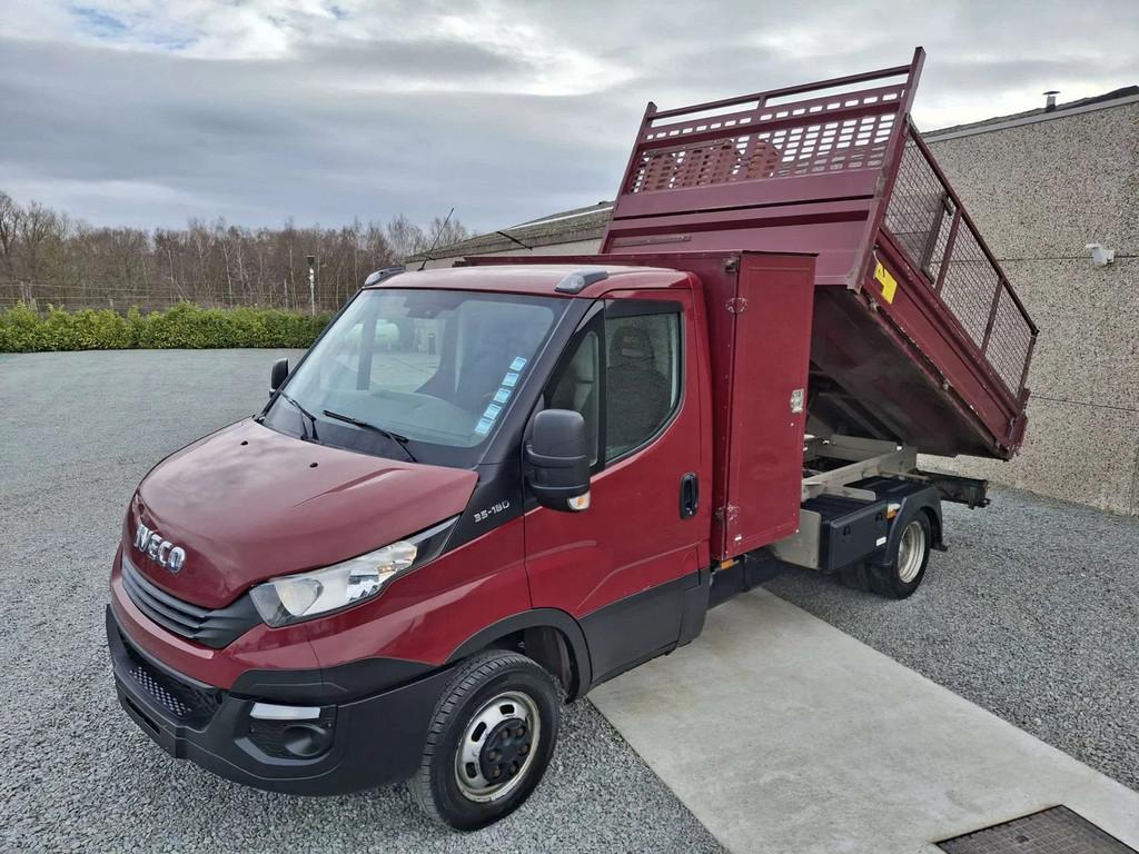 Iveco Daily 35C18 3.0 benne basculante, Autos, Camionnettes & Utilitaires, Entreprise, Achat, ABS, Airbags, Air conditionné, Bluetooth