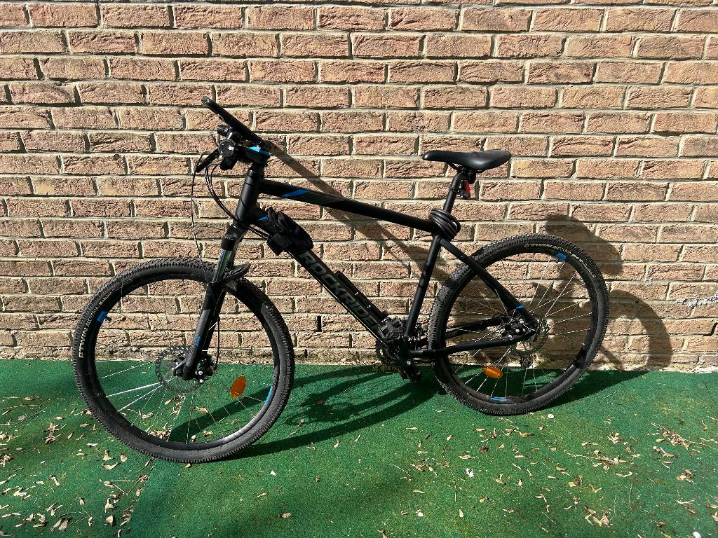 VTT 27,5” B’Twin Rockrider ST 520 – Très bon état, Vélos & Vélomoteurs, Enlèvement, Comme neuf
