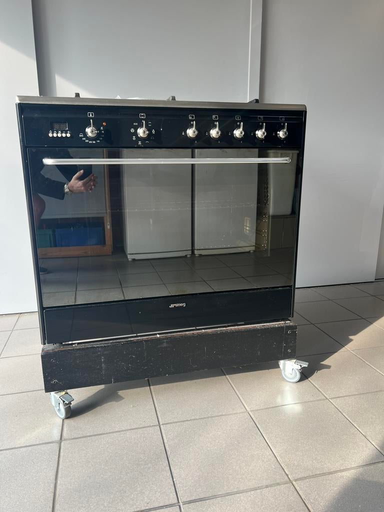 Smeg kookfornuis, Elektronische apparatuur, Ophalen, Zo goed als nieuw, Gas