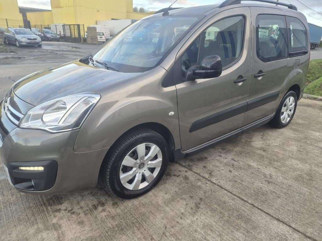 5 Place Citroen Berlingo 1.6 Diesel, Auto's, Citroën, Euro 6, 5 deurs, Te koop, Berlingo