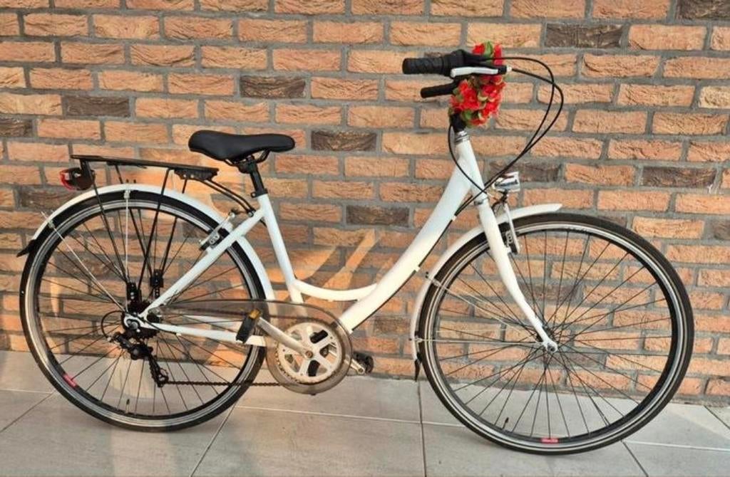 Witte meisjesfiets/damesfiets met framemaat 44cm, 28inch!, Fietsen en Brommers, Ophalen, Versnellingen