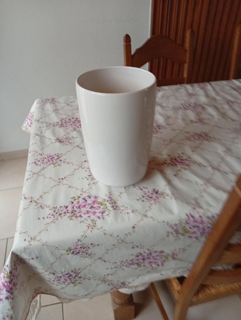 Vase blanc brillant vintage en parfait état. H.29 cm., Enlèvement ou Envoi