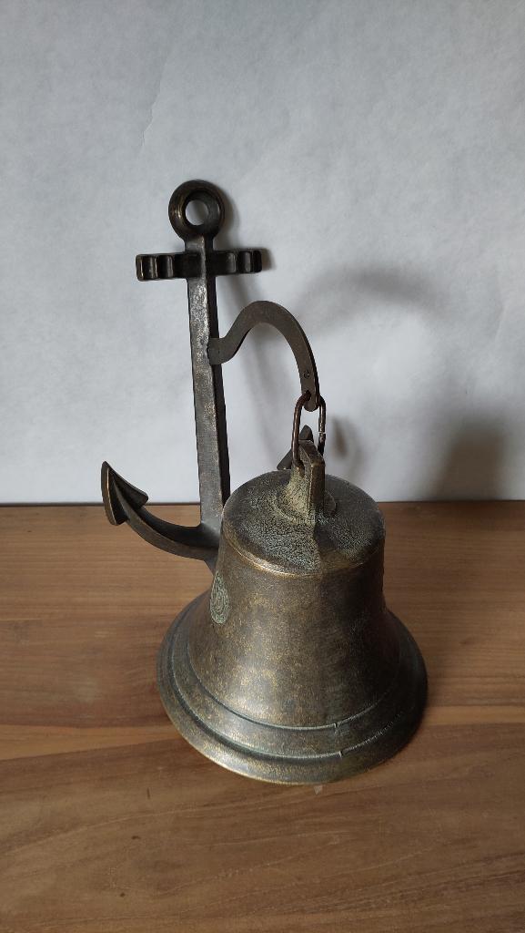 Scheepsbel PS GRAF SPEE 1939 met groot anker, Antiek en Kunst, Ophalen