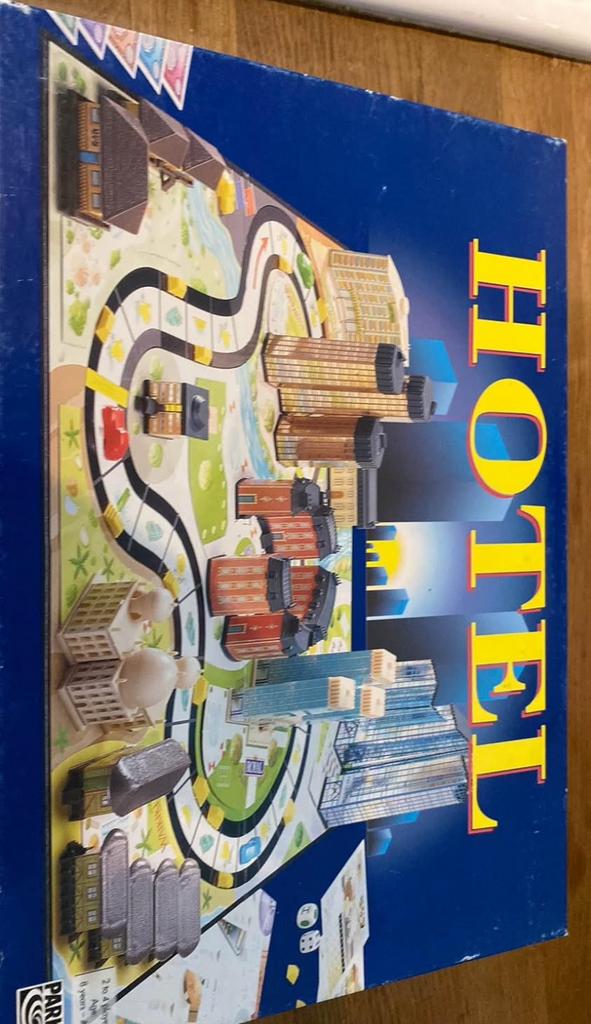 Hotel, Hobby en Vrije tijd, Gezelschapsspellen | Bordspellen, Ophalen, Zo goed als nieuw