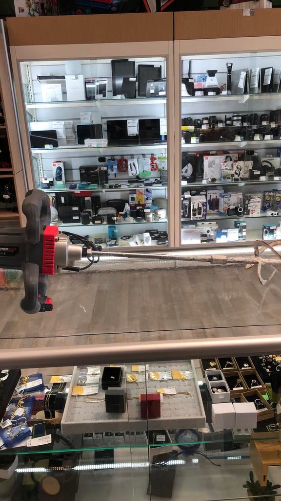 Melanger A Beton, Enduite, Tuiles de terrasse, Enlèvement, Moins de 5 m²