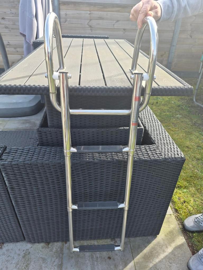 Échelle de bain, Enlèvement, Comme neuf, Échelle