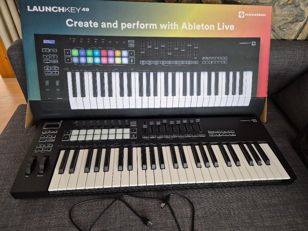 Novation Launchkey 49 MK3, Muziek en Instrumenten, Ophalen, Zo goed als nieuw