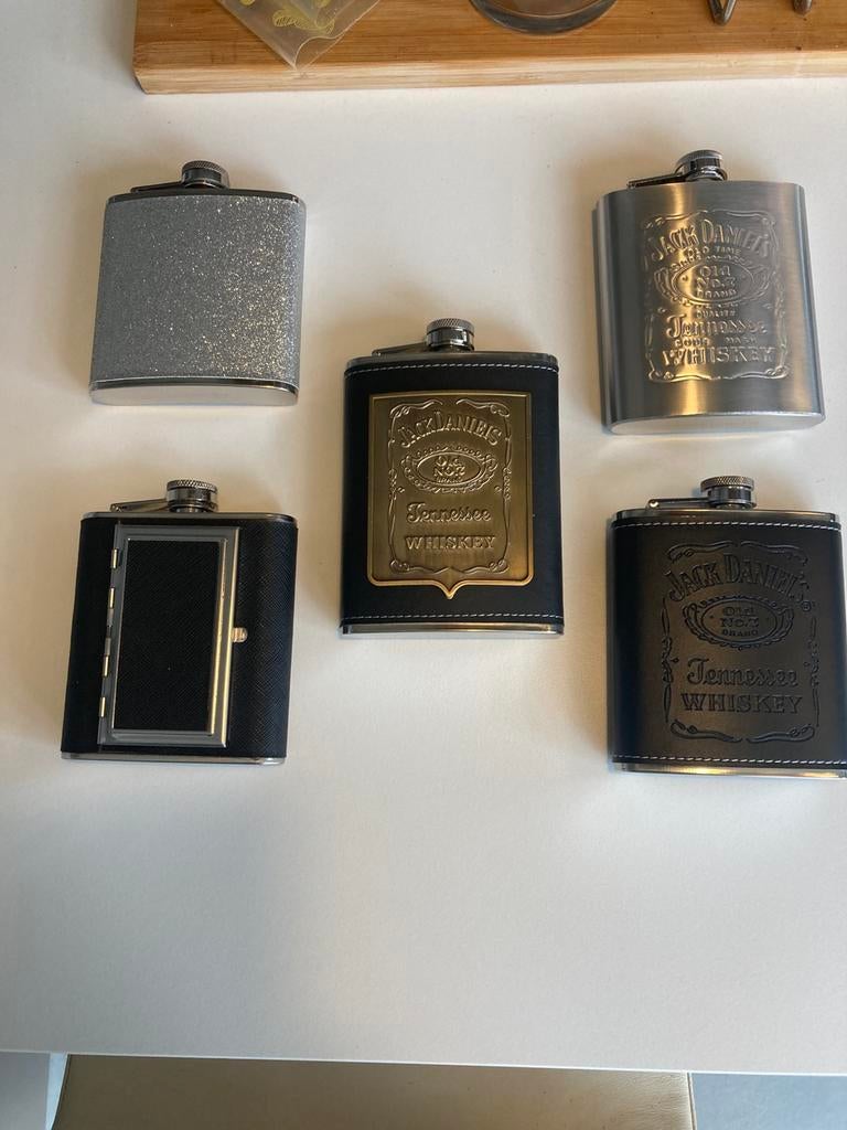 Jack Daniel's - metalen fles - €15/stuk - 200ml, Verzamelen, Merken en Reclamevoorwerpen, Nieuw