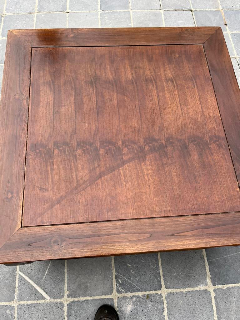 Salontafel in koloniale stijl, Ophalen