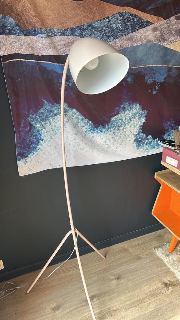 Lambe, Enlèvement, Comme neuf