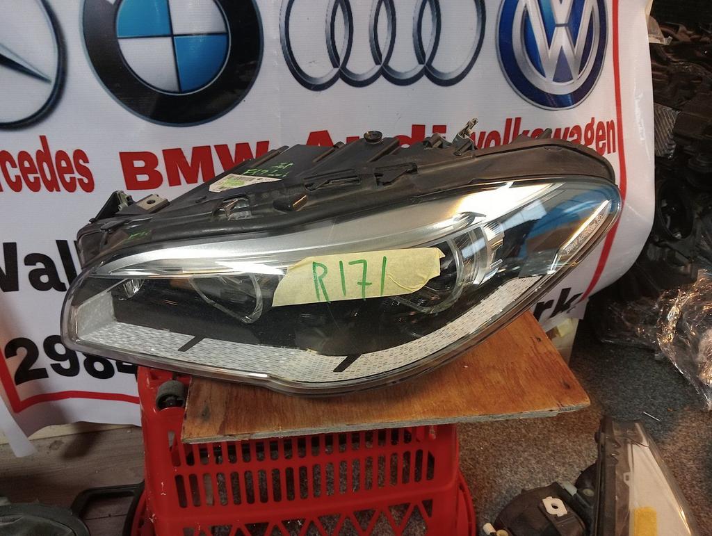 BMW 5er F10 F11 LCI adaptieve LED Scheinwerfer Koplamp links, -, Utilisé, -, Enlèvement ou Envoi