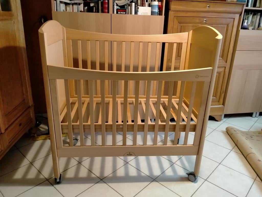 Lit wesco surélevé pour 0 à 3 ans, Enlèvement, Comme neuf, Lit