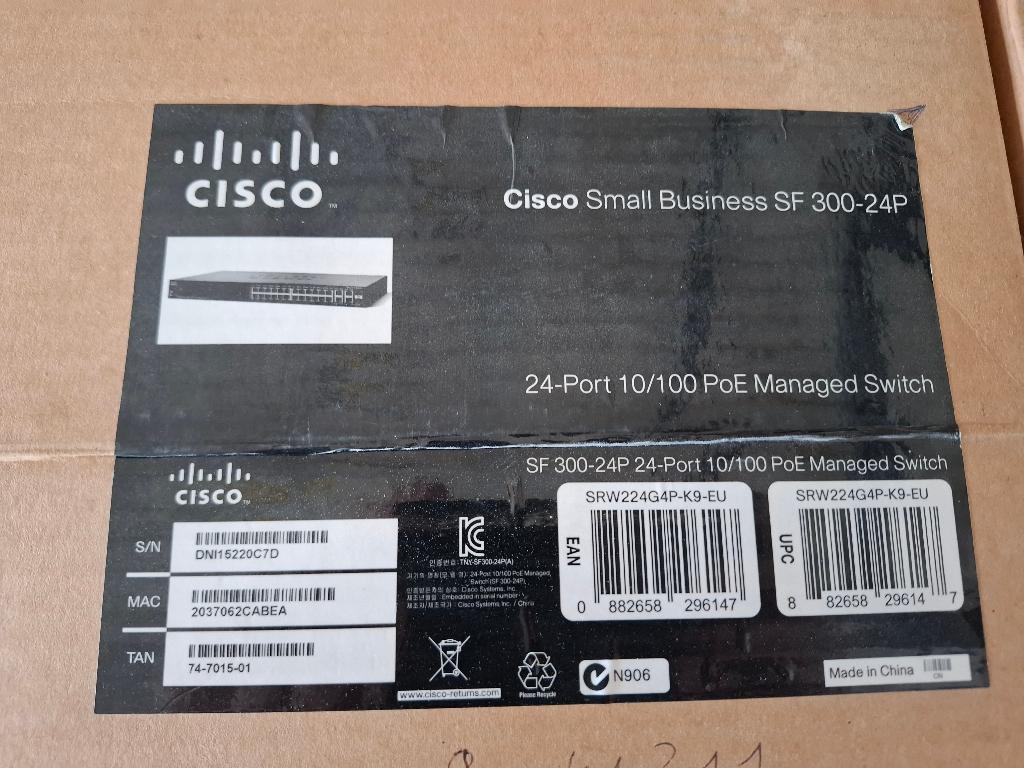 SF300-24 Port POE Managed Switch, Ophalen, Zo goed als nieuw
