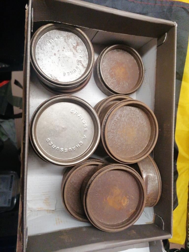 Boîte à graisse pour chaussure. Armée française., Enlèvement ou Envoi