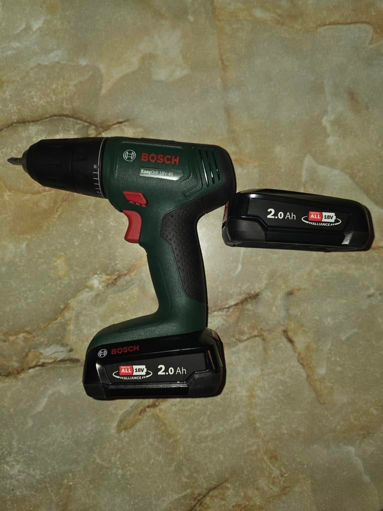 Bosch EasyDrill 18V + 2x 2.0Ah accu – nieuw, Doe-het-zelf en Bouw, Ophalen of Verzenden