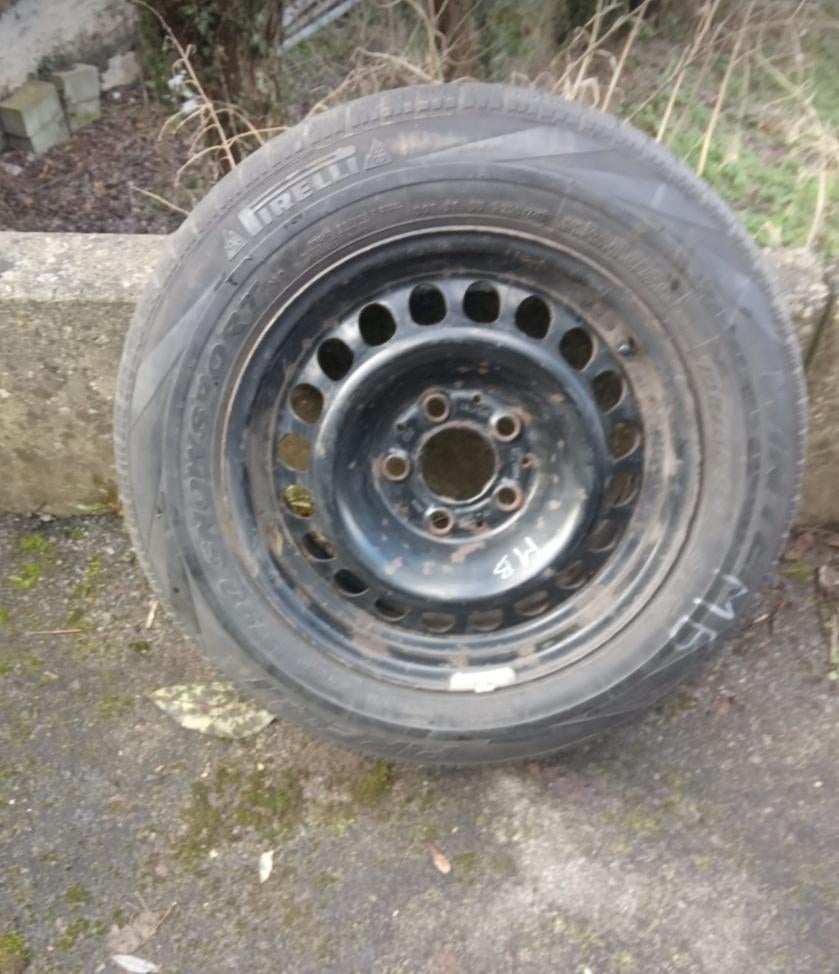 1 jante en tôle 15 pouces VW Golf 5 (5x112), Autos : Pièces & Accessoires, Autres pièces automobiles, Audi, Seat, Volkswagen, Skoda