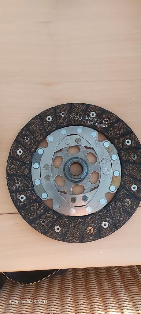 Golf 4 tdi 130cv embrayage,, Autos : Pièces & Accessoires, Enlèvement ou Envoi