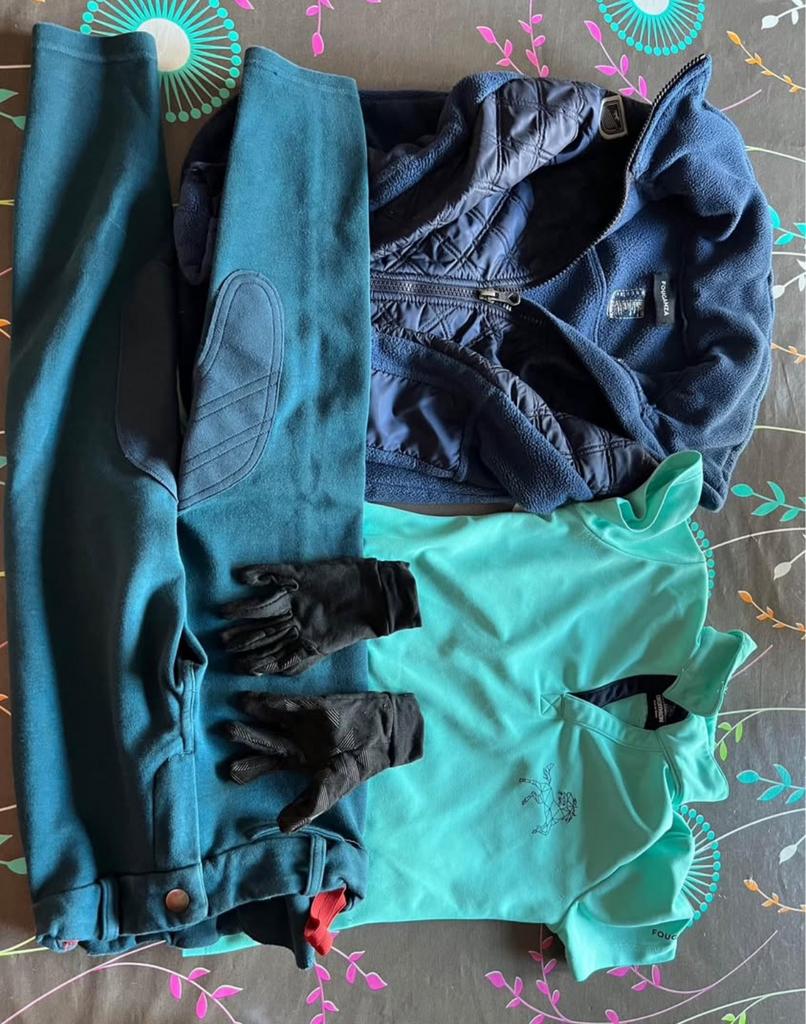 Tenue équitation enfant (pantalon, chemisier, veste, gants), Enlèvement, Comme neuf