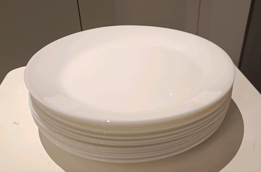 IKEA Bord 25 cm 50ct/stuk, Huis en Inrichting, Keuken | Servies, Ophalen