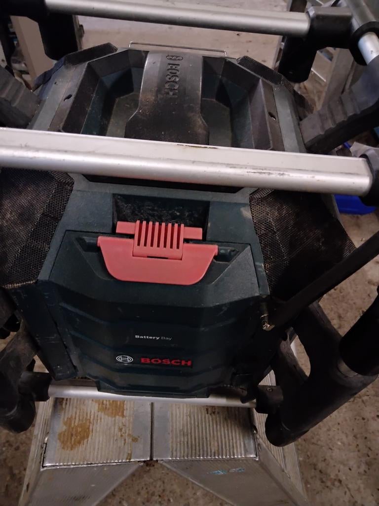 Werfradio Bosch met batterij, Ophalen