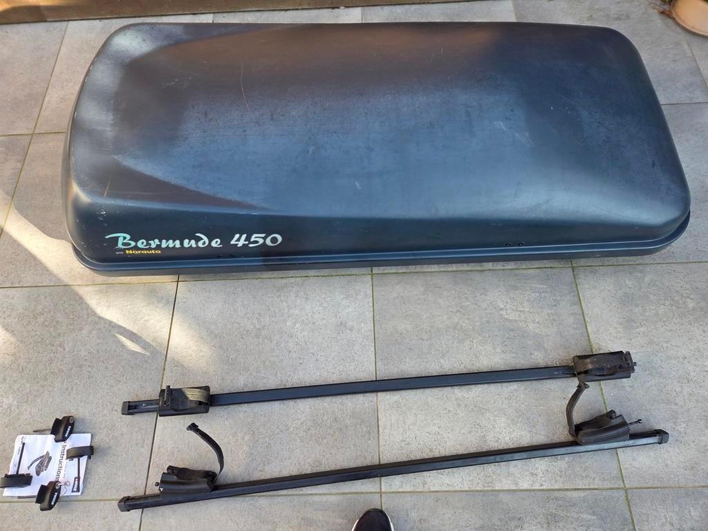 Dakkoffer Bermude 450 Norauto  en 2 THULE SquareBar, Auto diversen, Dakkoffers, Ophalen