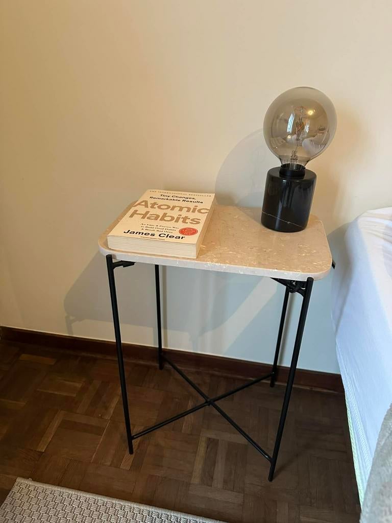 Twee nachttafeltjes met marmeren blad van ZARA HOME, Huis en Inrichting, Ophalen, Zo goed als nieuw