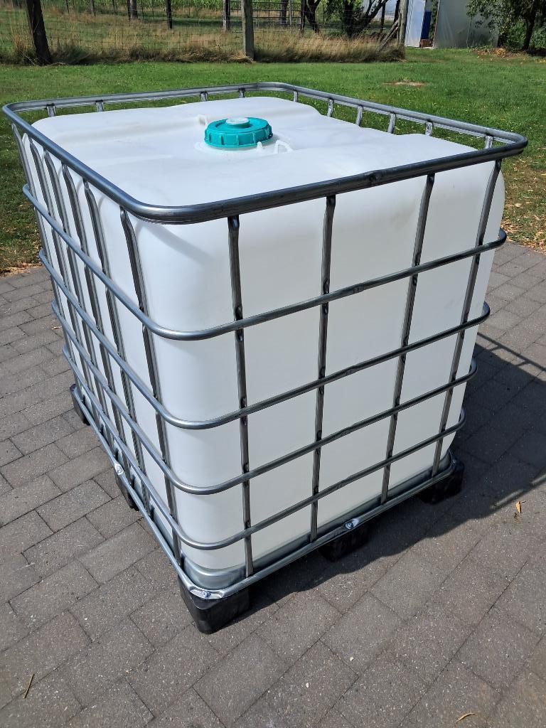 IBC-container 1000 en 600 liter, plastiek palletten, Tuin en Terras, Regentonnen, Ophalen, Met kraantje, 150 liter of meer, Zo goed als nieuw