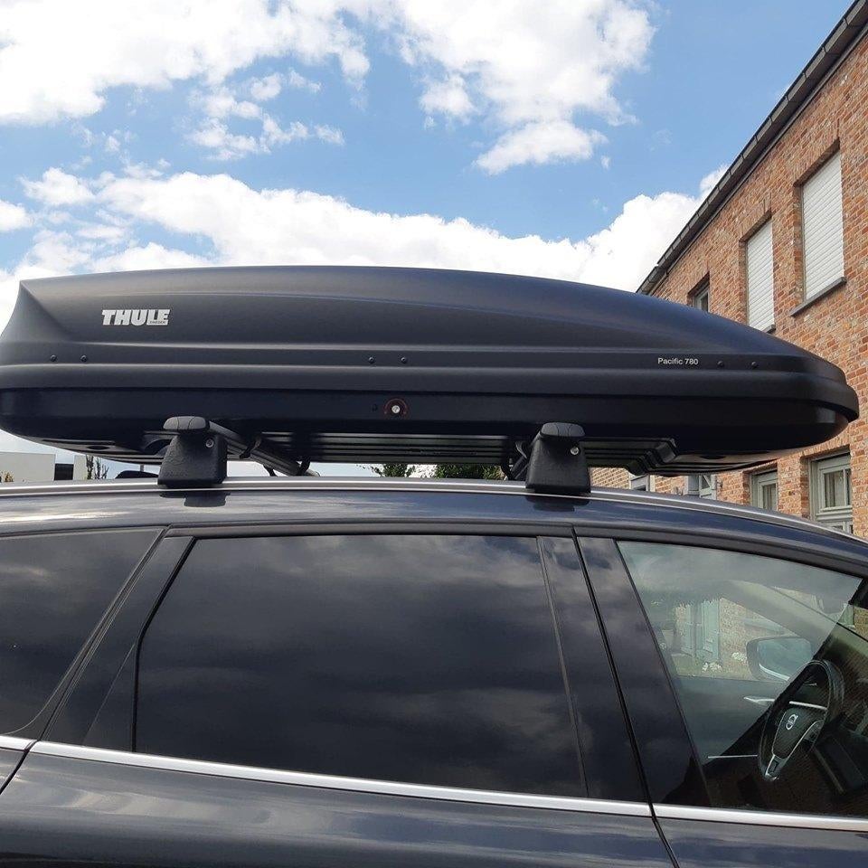 DAKKOFFERS TE HUUR (Thule Pacific 780), Autos : Divers, Coffres de toit, Comme neuf, Enlèvement