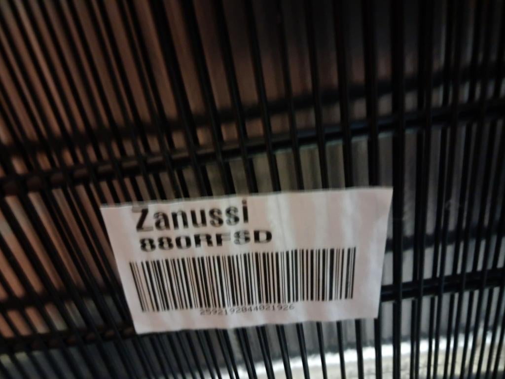 Réfrigérateur encastré Zanussi, 85 à 120 cm, Enlèvement, 45 à 60 cm, 100 à 150 litres