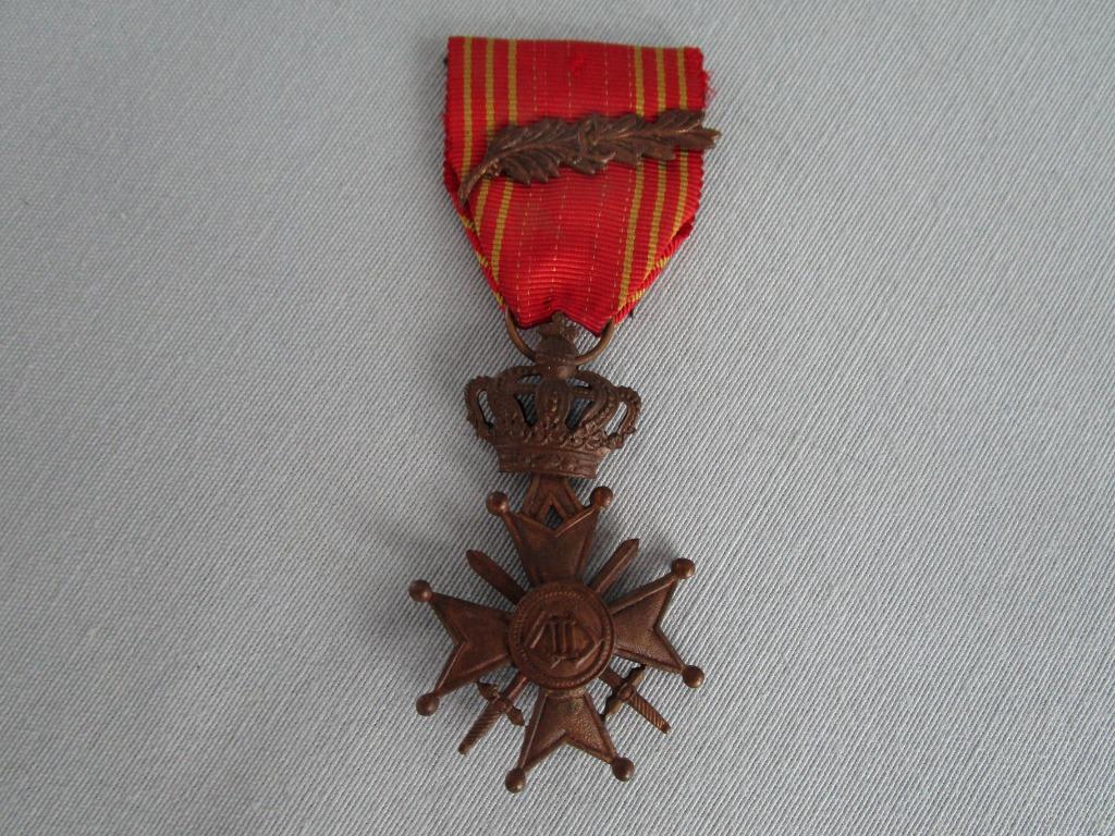 militair, medaille oorlogskruis L III, Verzamelen, Ophalen, Overige soorten, Lintje, Medaille of Wings