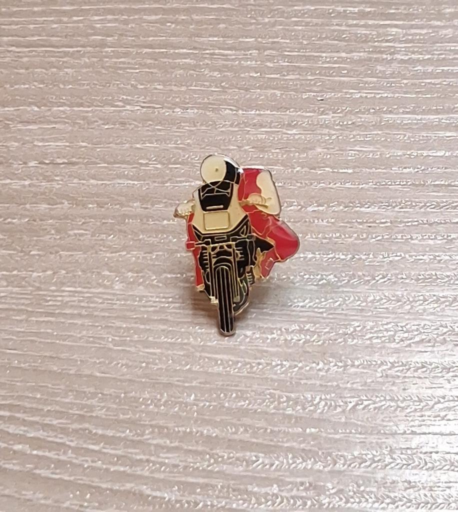 PIN - MOTO - MOTOR - MOTORBIKE, Verzenden, Gebruikt, Transport, Speldje of Pin