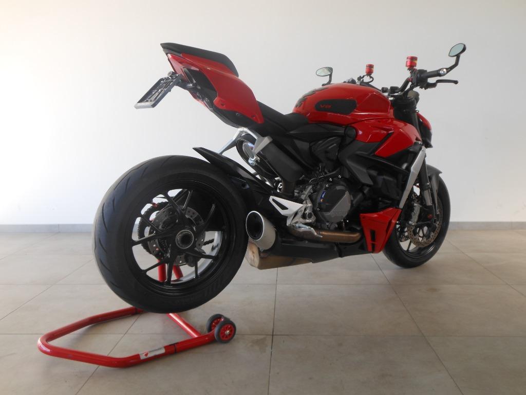 Ducati Streetfighter V2 - foto 2