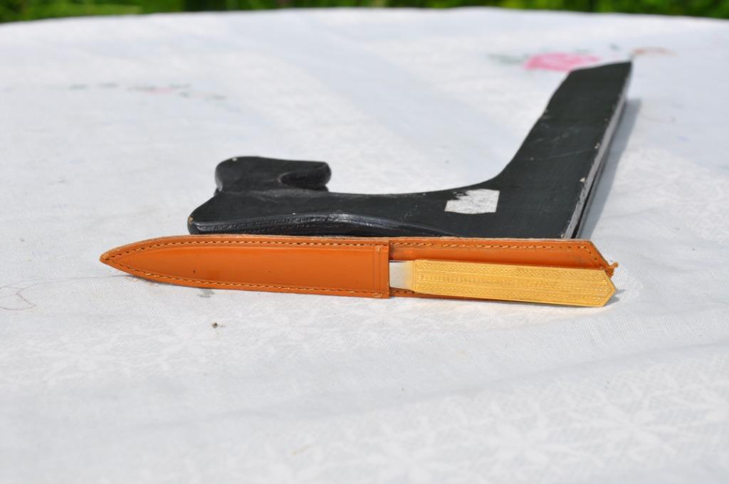 coupe papier ouvre courrier manche doré, Antiquités & Art, Enlèvement ou Envoi