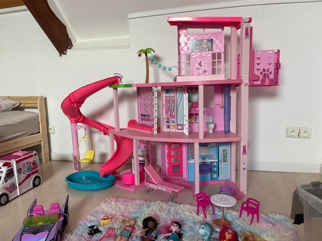 Maison Barbie, avion et ambulance/voiture Monsterhigh, Enlèvement, Comme neuf, Accessoires